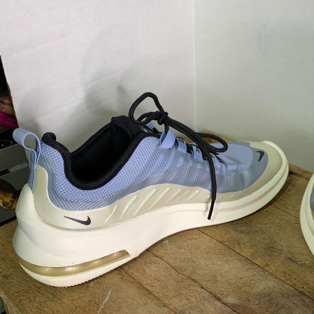 Nike Women’s Air Max Axis Blue/White Lace Up Athletic Comfort Sneakers - Picture 6 of 11